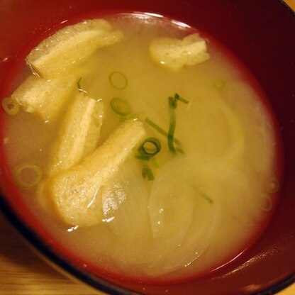 油揚げのコクと玉ねぎの甘みが美味しいお味噌、ご馳走様でした☆